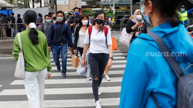 Cek Fakta: Kemenkes Wajibkan Pakai Masker Lagi Karena Kasus penyebaran virus Corona Melonjak, Benarkah?