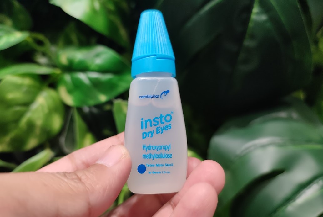 Mengatasi Mata Kering Akibat Menatap Layar Terlalu Lama