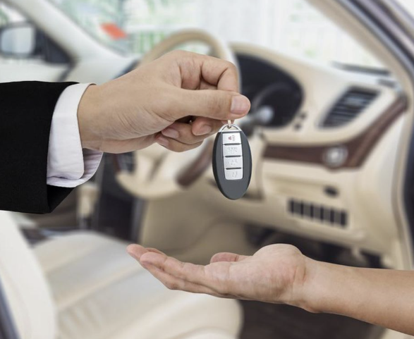 Kenapa Banyak Orang Cari Mobil Buat “Kabur Bentar” dari Penat Kota
